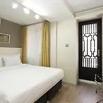 Juno Aparthotel